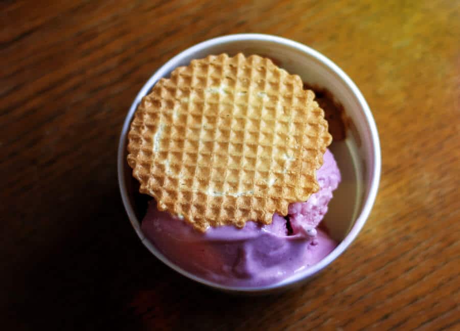 Freundin brachte mir ein Eis vorbei, mit der besten Sorte ever: Haselnuss-Herz