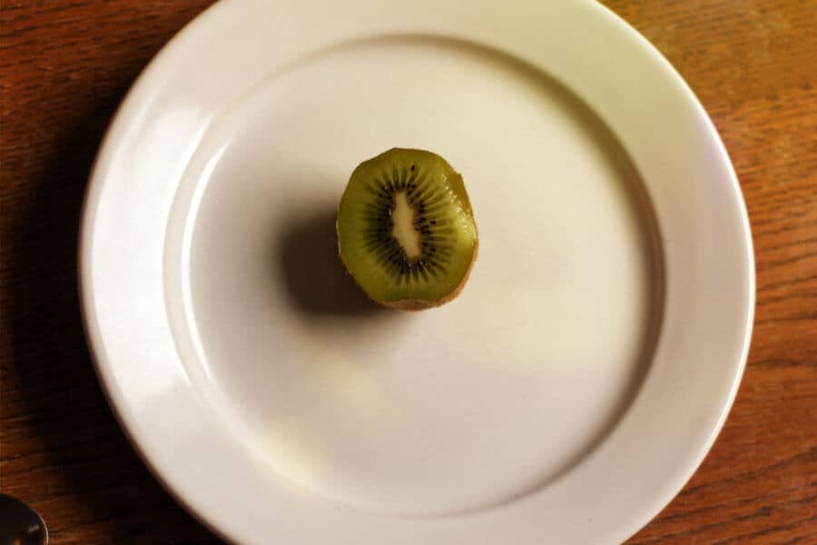 Zum Frühstück erst mal eine Kiwi. Yum Yum.