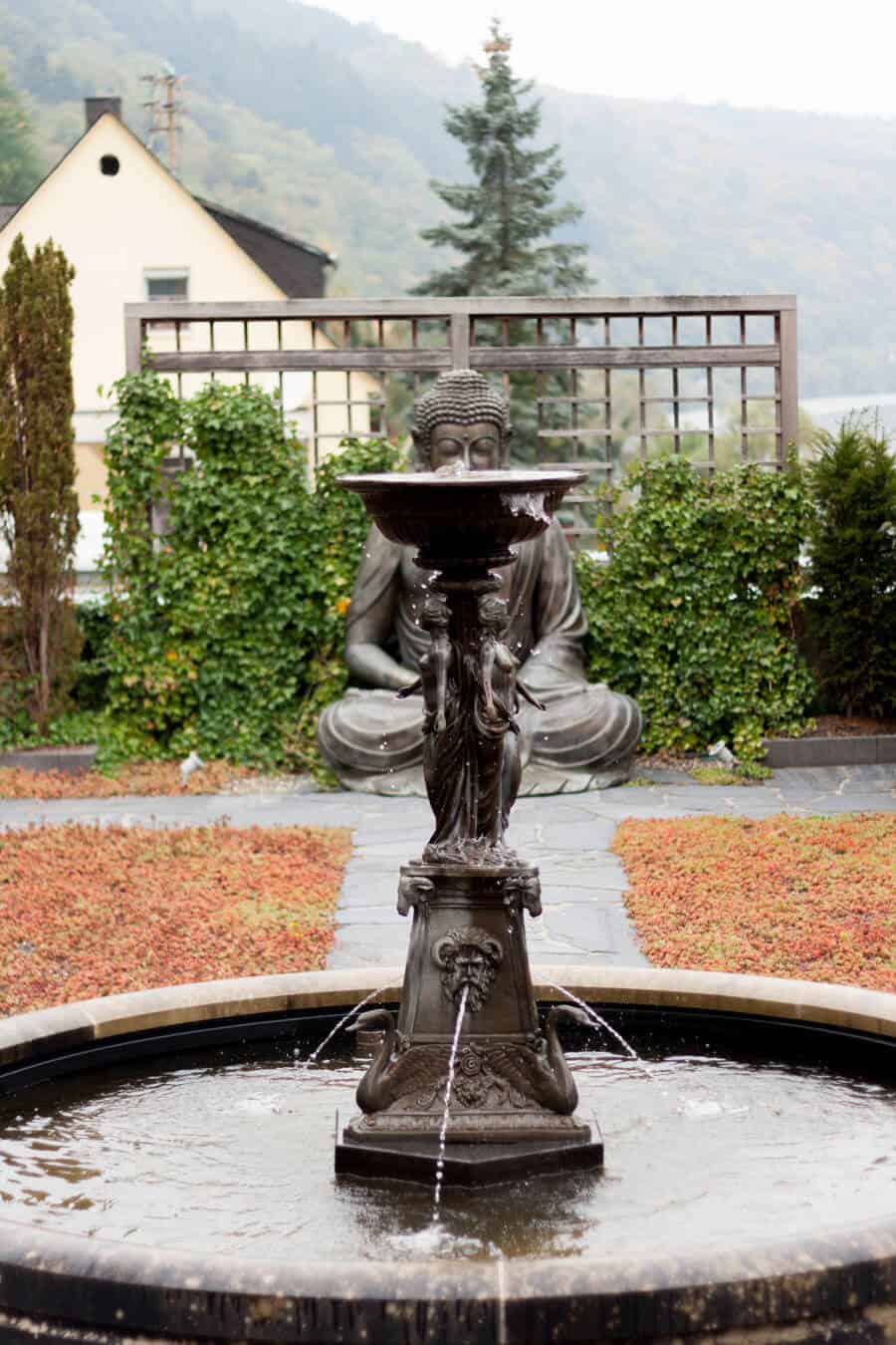 Dachterrasse mit einem Brunnen